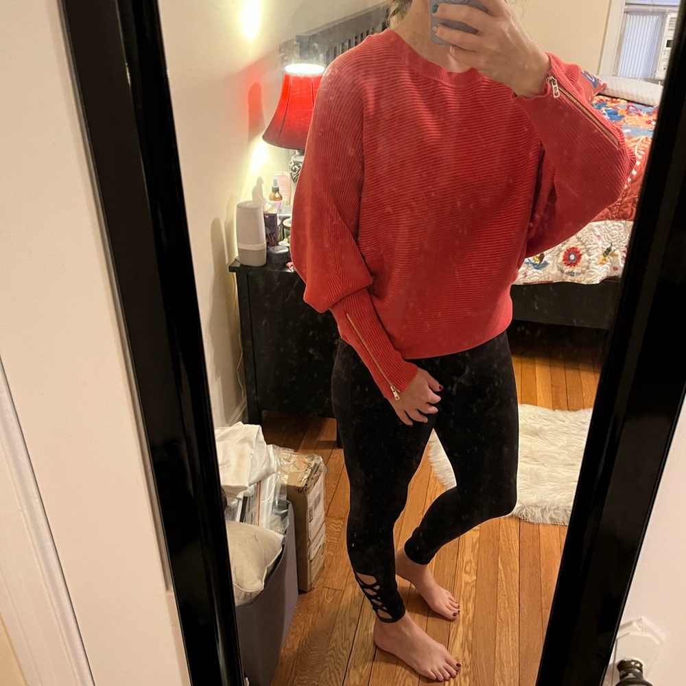 Sweater - Picture 2 of 5